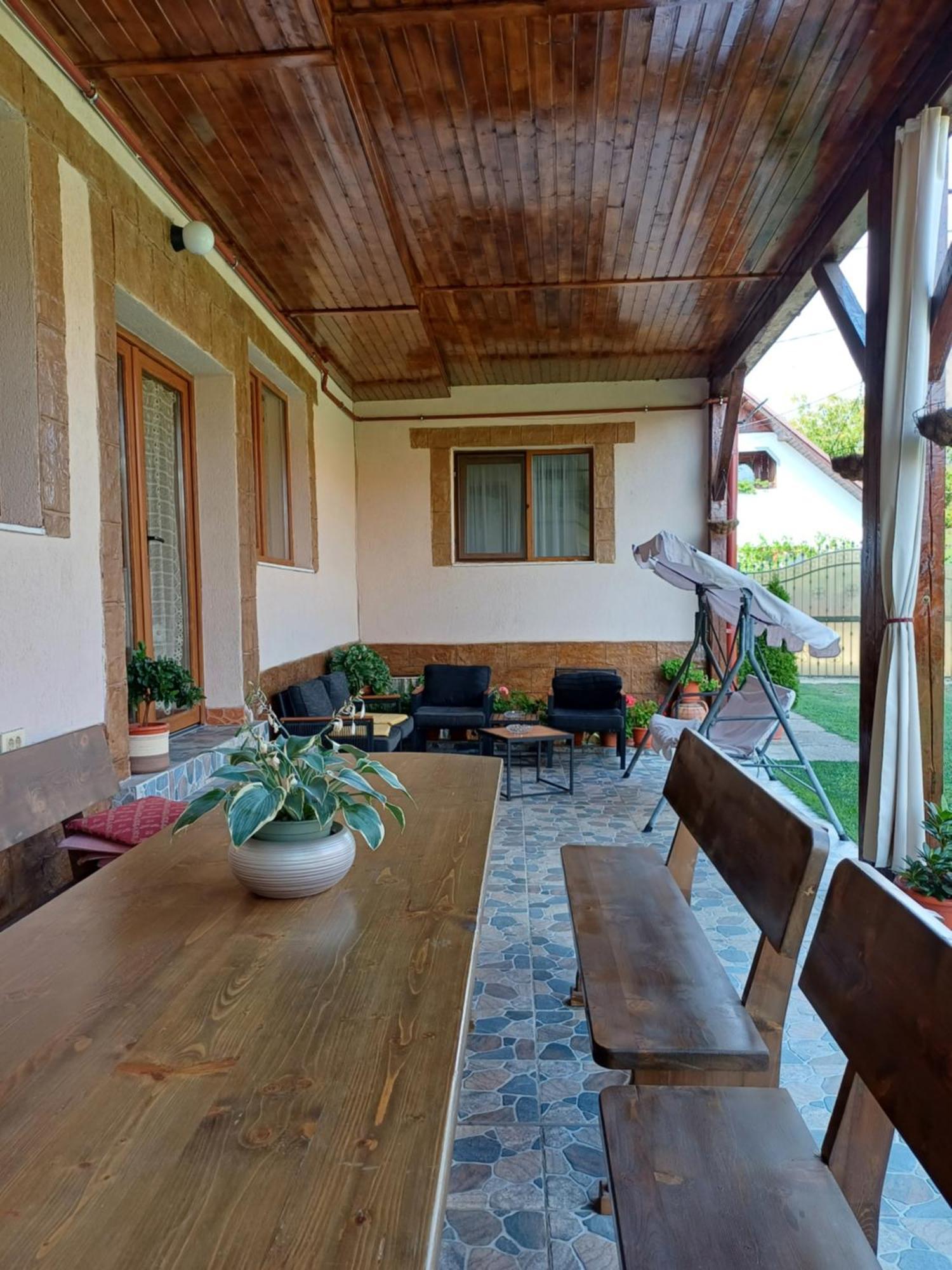 בית הארחה Dragus 	Casa Monica מראה חיצוני תמונה