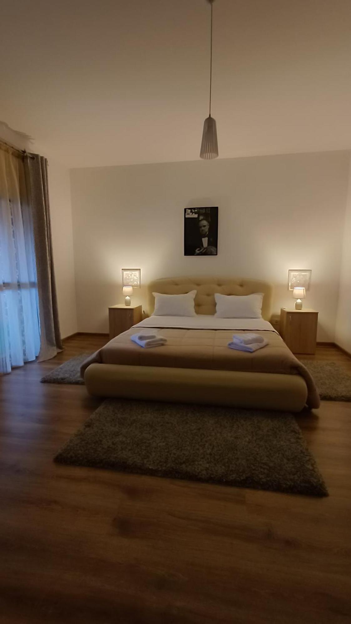 בית הארחה Dragus 	Casa Monica מראה חיצוני תמונה